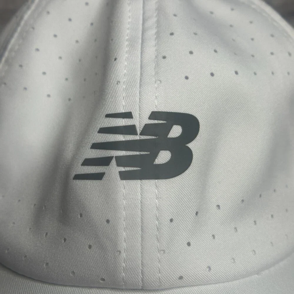 NWT New Balance Men's 6 Panel Pro Run Hat One Size (WHITE) (LAH41002)